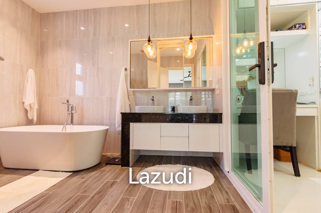 1,980 ตร.ม 7 เตียง 8 อาบน้ำ วิลล่า For ขาย