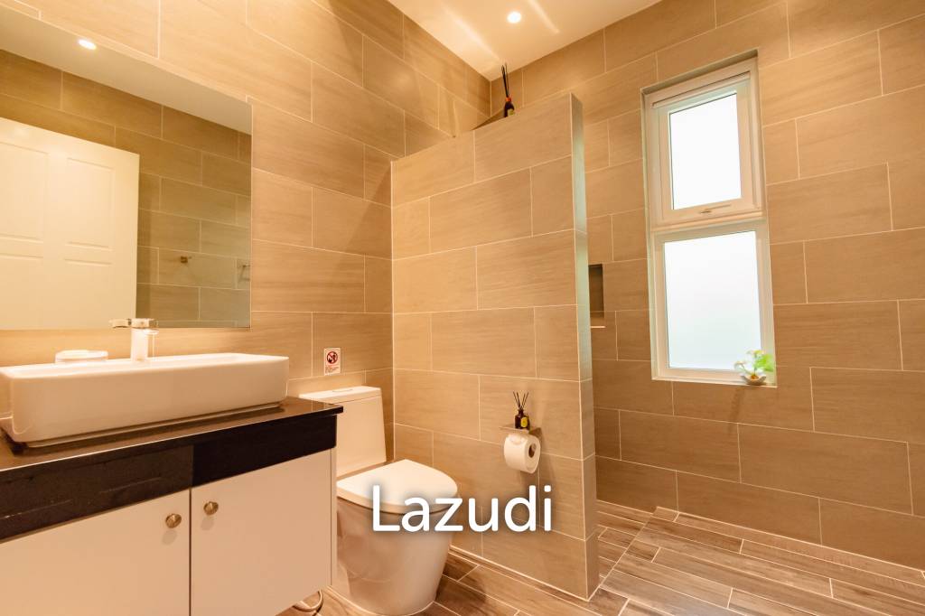 1,980 ตร.ม 7 เตียง 8 อาบน้ำ วิลล่า For ขาย