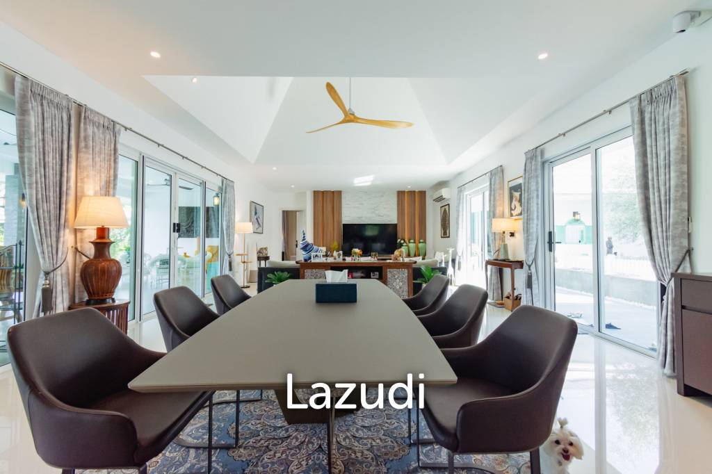 1,980 ตร.ม 7 เตียง 8 อาบน้ำ วิลล่า For ขาย