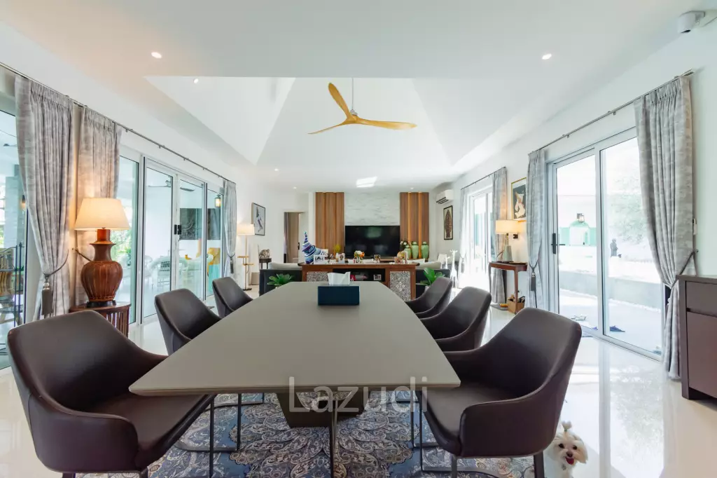 THE CLOUDS 1 : Luxury 7 bed pool villa