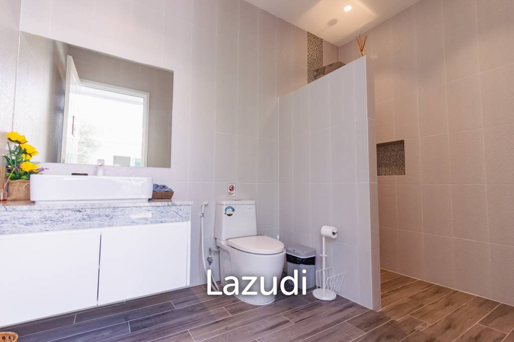 1,980 ตร.ม 7 เตียง 8 อาบน้ำ วิลล่า For ขาย