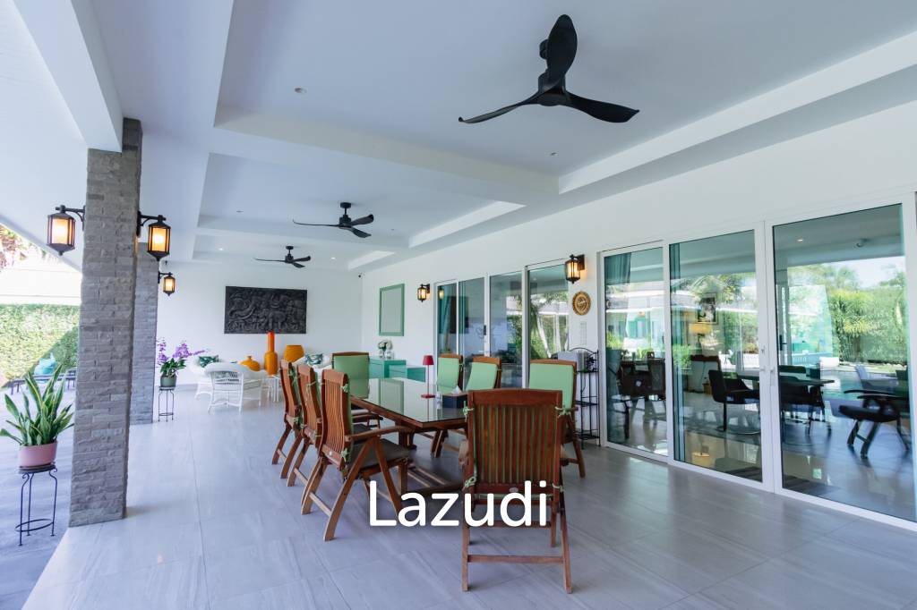 1,980 ตร.ม 7 เตียง 8 อาบน้ำ วิลล่า For ขาย