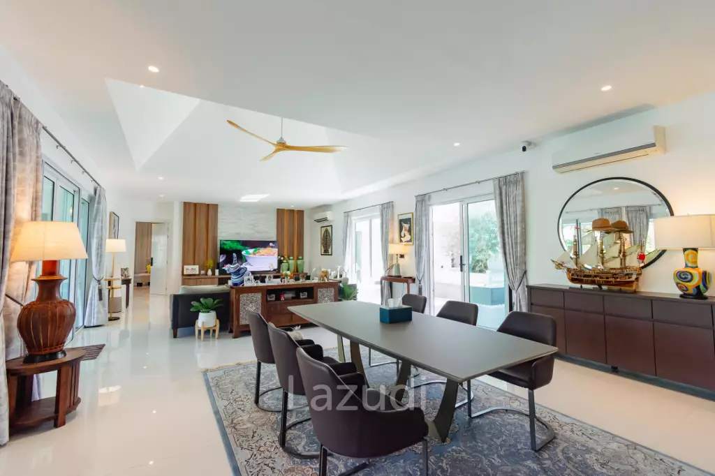 THE CLOUDS 1 : Luxury 7 bed pool villa