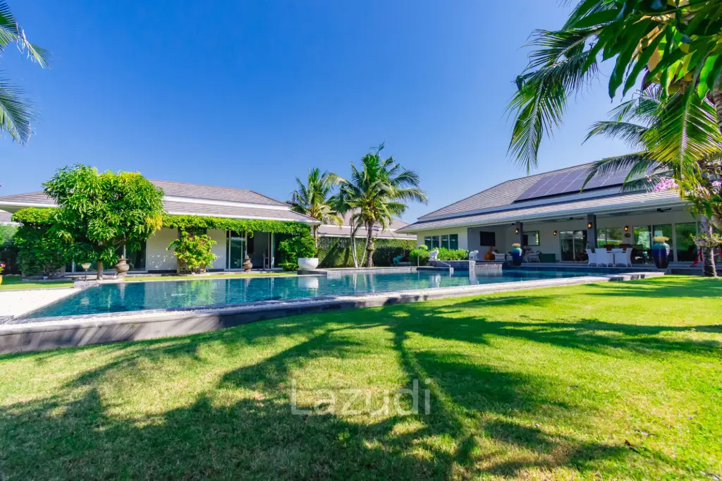 THE CLOUDS 1 : Luxury 7 bed pool villa