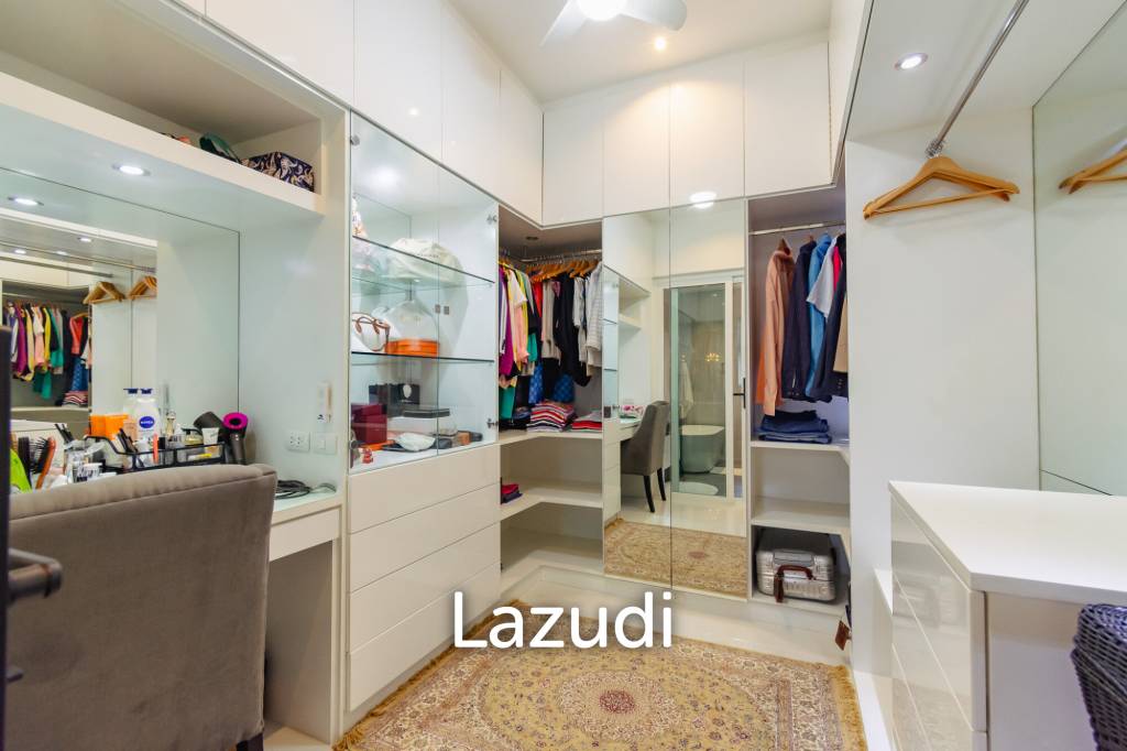 1,980 ตร.ม 7 เตียง 8 อาบน้ำ วิลล่า For ขาย