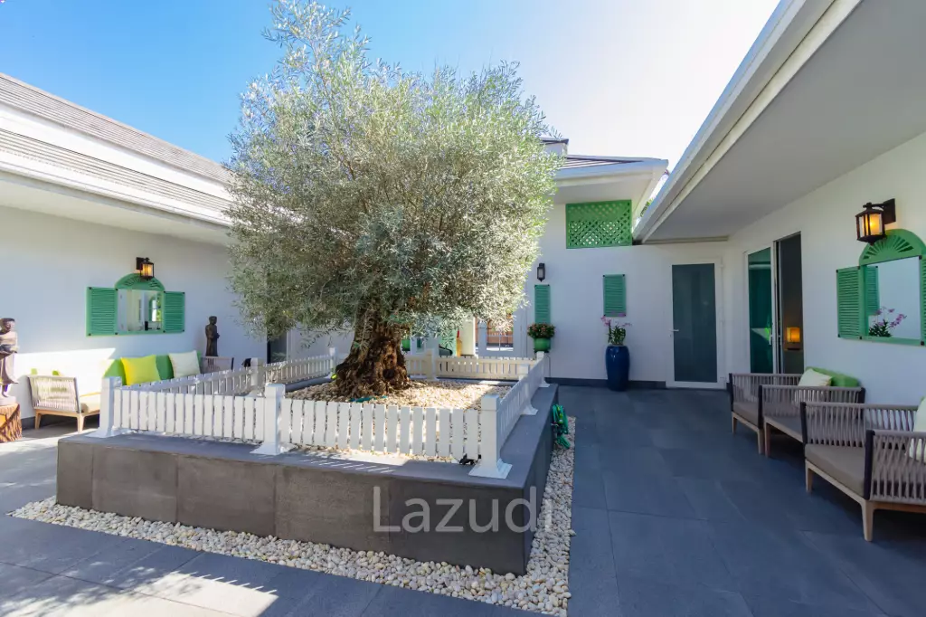 THE CLOUDS 1 : Luxury 7 bed pool villa