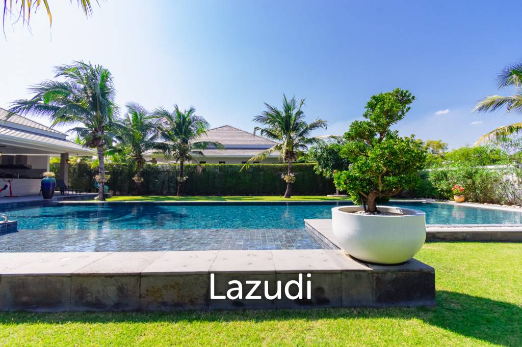 1,980 ตร.ม 7 เตียง 8 อาบน้ำ วิลล่า For ขาย