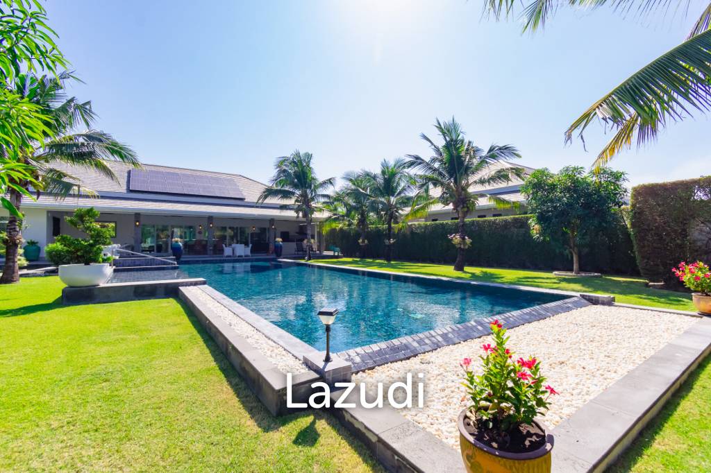 1,980 ตร.ม 7 เตียง 8 อาบน้ำ วิลล่า For ขาย