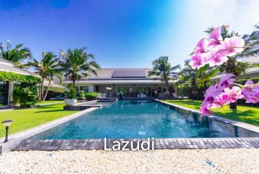THE CLOUDS 1 : Luxury 7 bed pool villa
