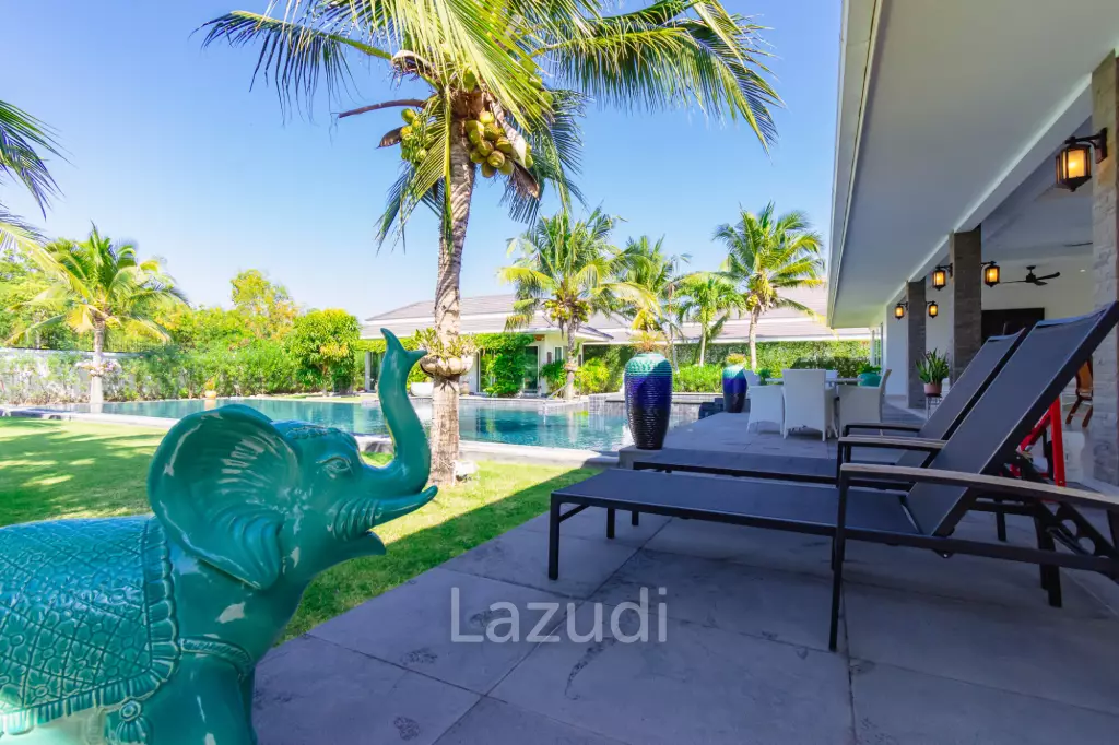THE CLOUDS 1 : Luxury 7 bed pool villa