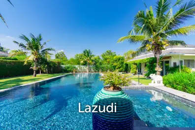 THE CLOUDS 1 : Luxury 7 bed pool villa