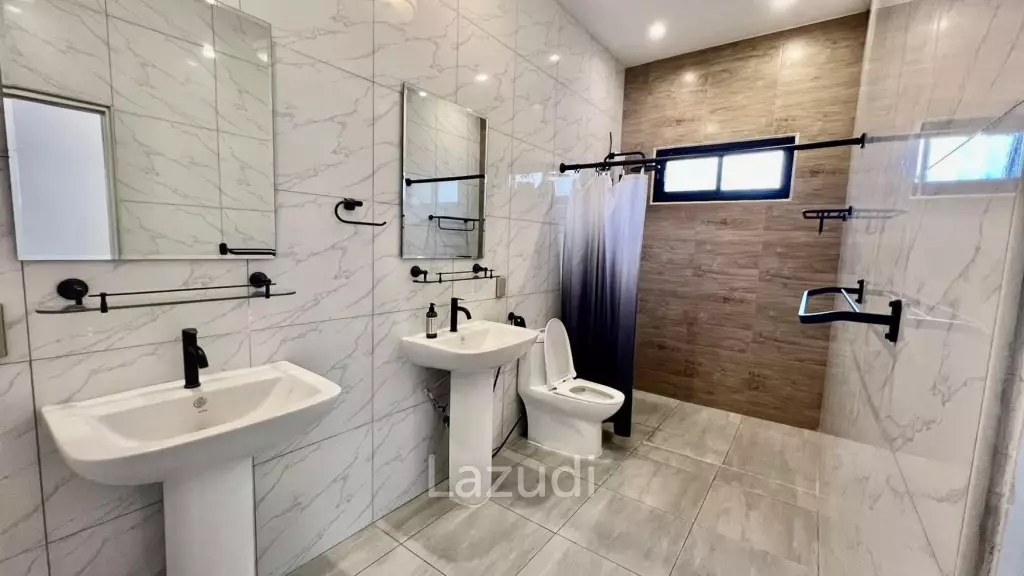 4 Beds 3 Baths 200 SQ.M. Laurel Park Pattaya