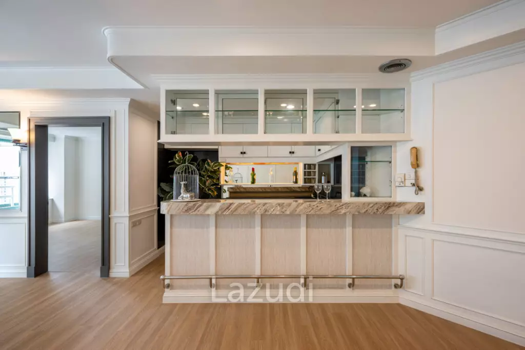 Luxurious 3-Bedroom Condo at Las Colinas Bangkok