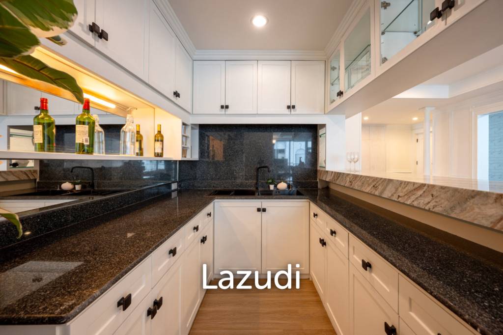 Luxurious 3-Bedroom Condo at Las Colinas Bangkok