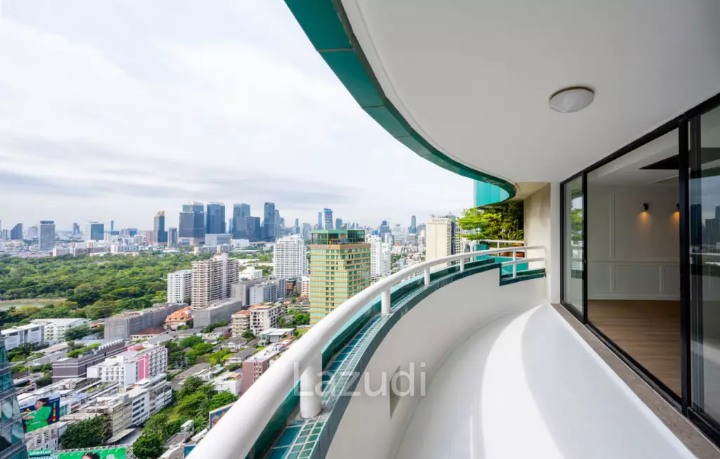 Luxurious 3-Bedroom Condo at Las Colinas Bangkok