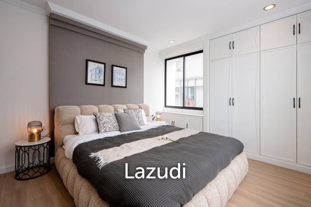 Luxurious 3-Bedroom Condo at Las Colinas Bangkok
