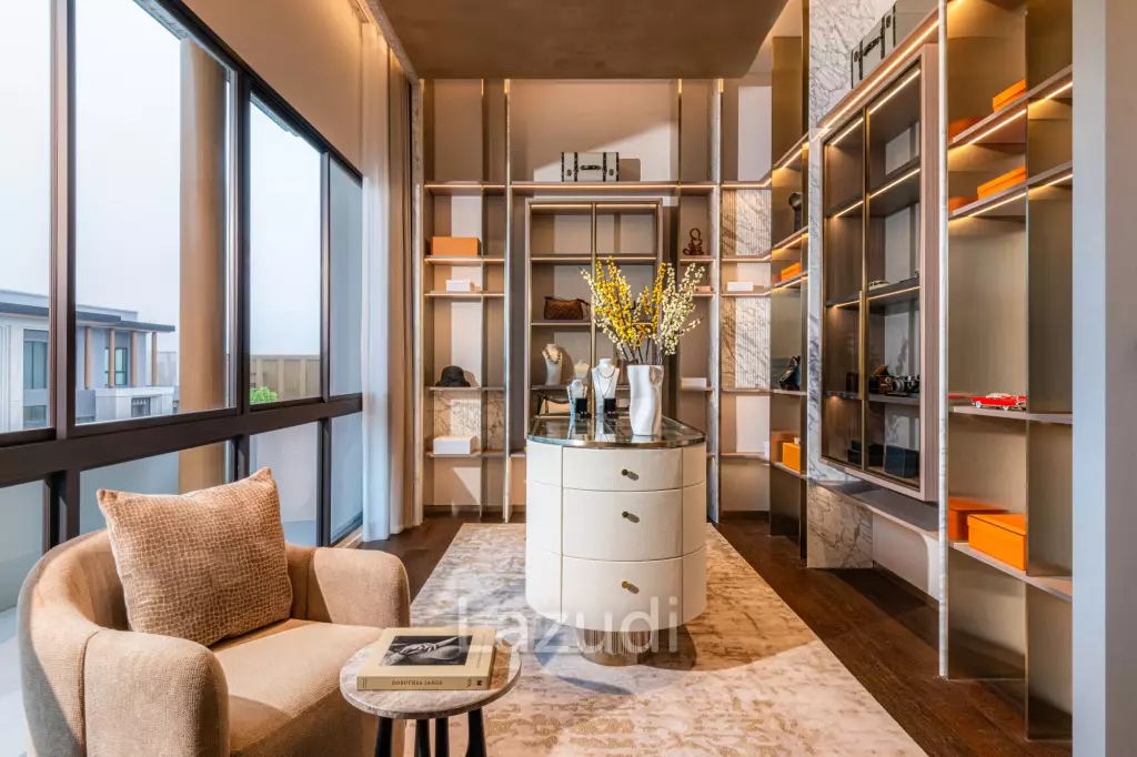 5 Bed 6 Bath Detached House For Sale in CINQUIÈME Krungthep Kreetha