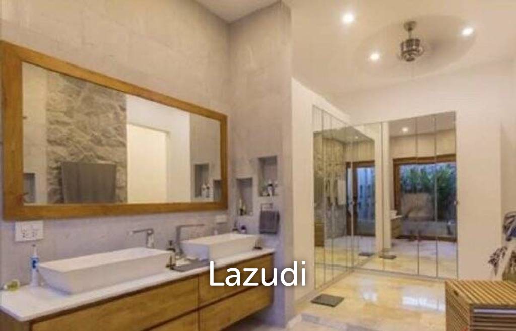 1,200 Sqm 4 Bed 5 Bath Villa For Sale