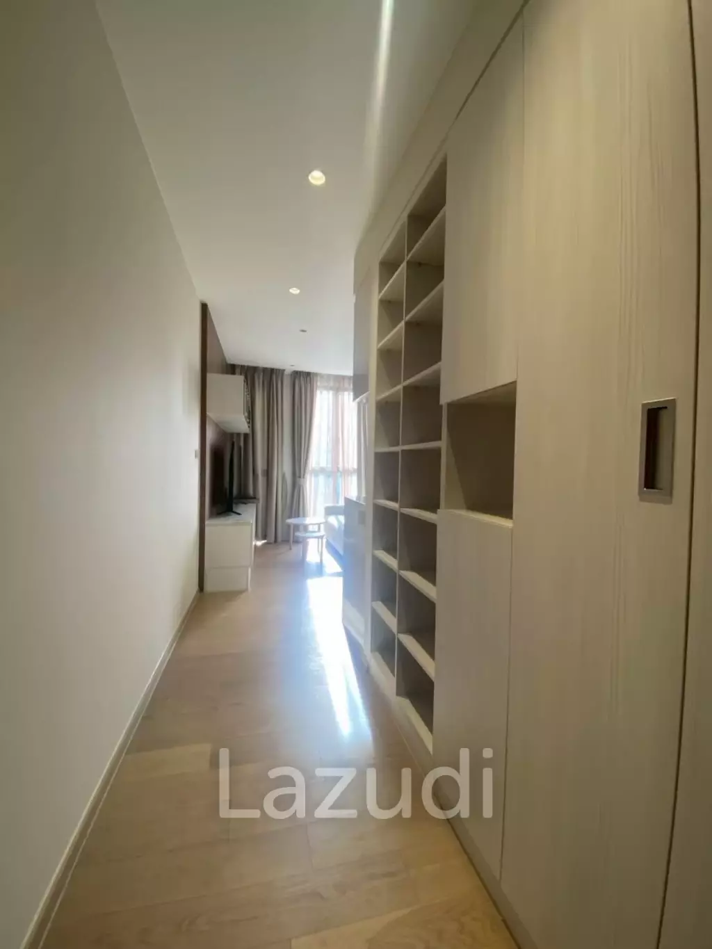 1 Bed 1 Bath 44 SQ.M Runesu Thonglor 5 Low rise condo with Bathtub