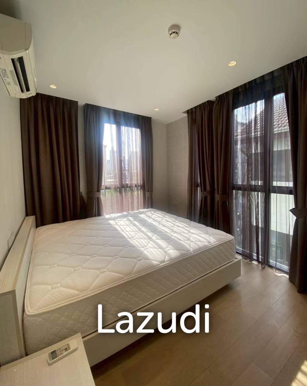 1 Bed 1 Bath 44 SQ.M Runesu Thonglor 5 Low rise condo with Bathtub