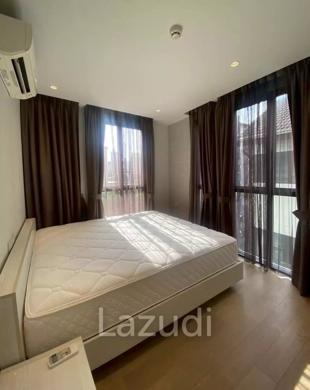 1 Bed 1 Bath 44 SQ.M Runesu Thonglor 5 Low rise condo with Bathtub