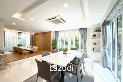 Luxurious 5-Bedroom Pool Villa in Khlong Tan Nuea