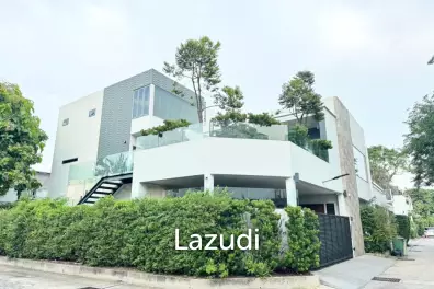 Luxurious 5-Bedroom Pool Villa in Khlong Tan Nuea