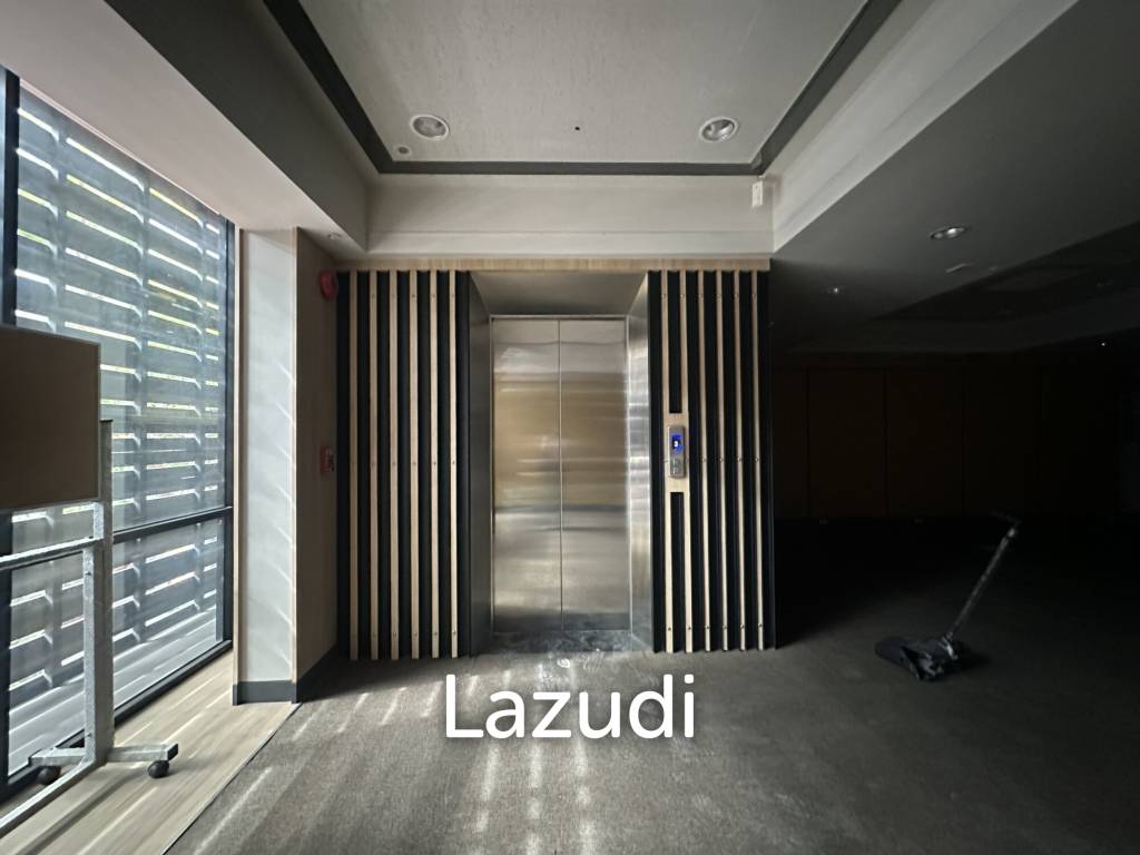 Spacious Retail Space in Prime Bangkok Location