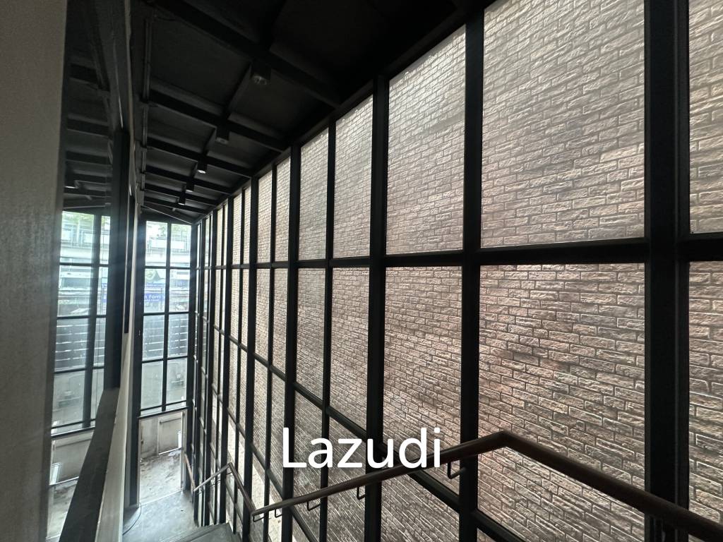 Spacious Retail Space in Prime Bangkok Location