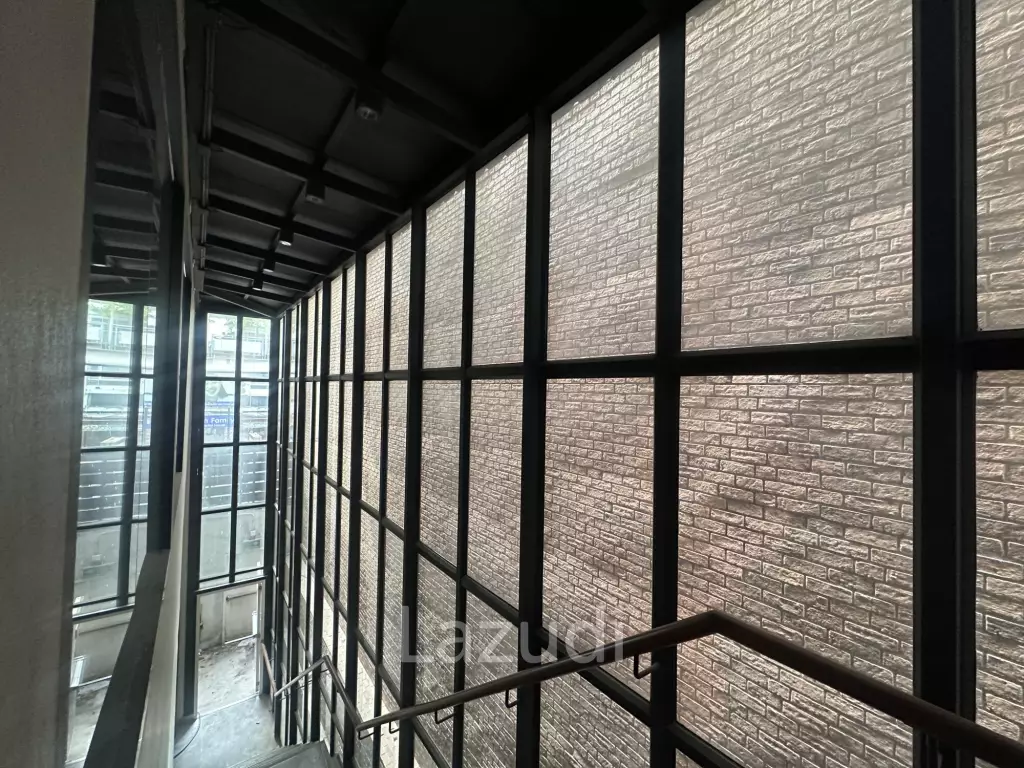 Spacious Retail Space in Prime Bangkok Location