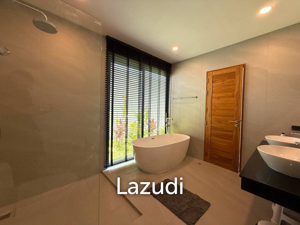 Brand-new 4-Bed Villa for Sale in Central Bophut Area, Leasehold