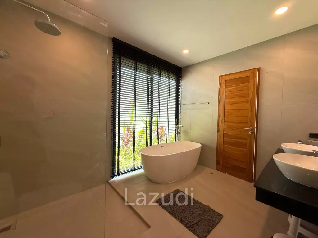 Brand-new 4-Bed Villa for Sale in Central Bophut Area, Leasehold