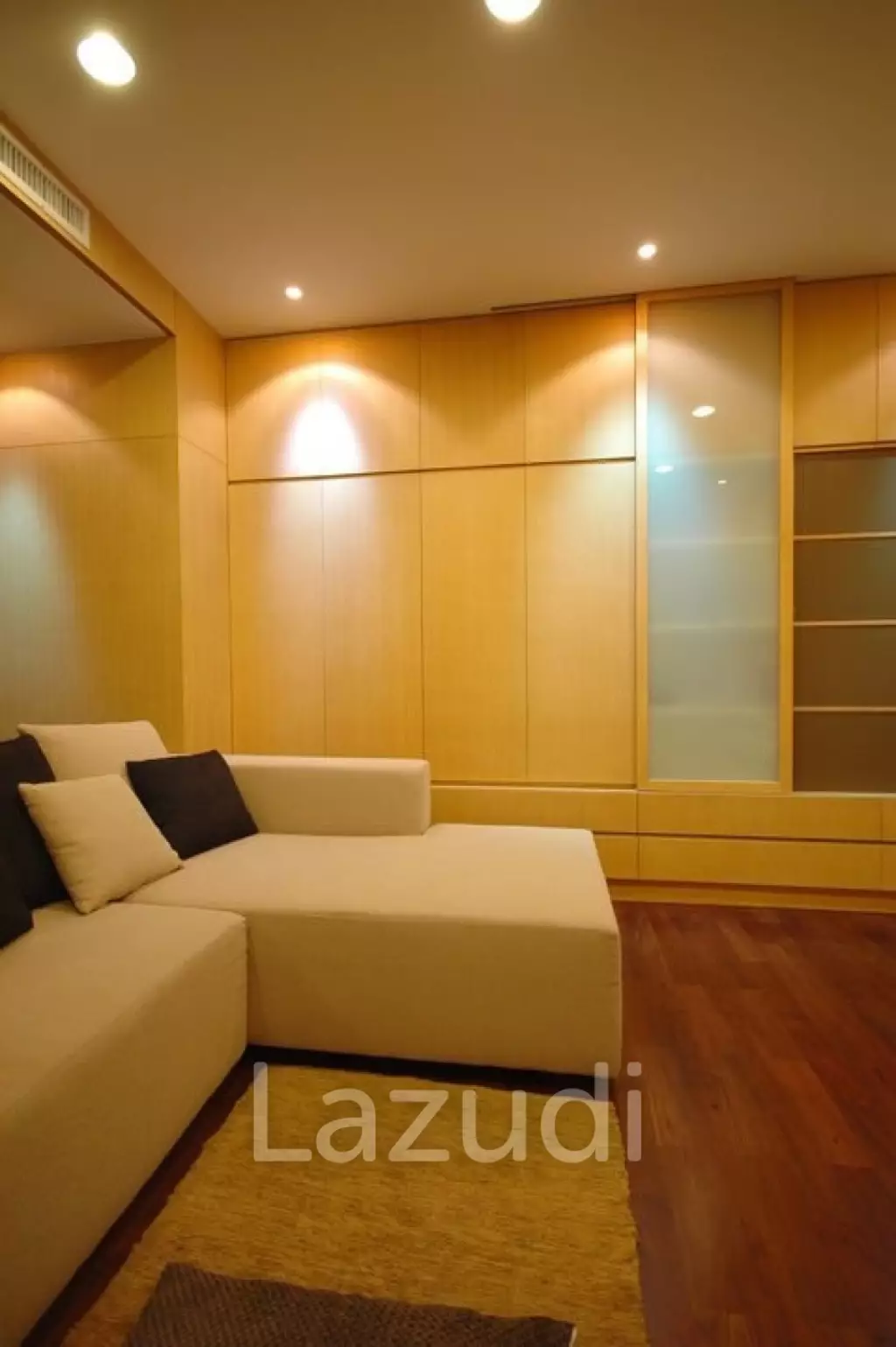 Luxurious 2-Bedroom Condo in Noble Ora Bangkok