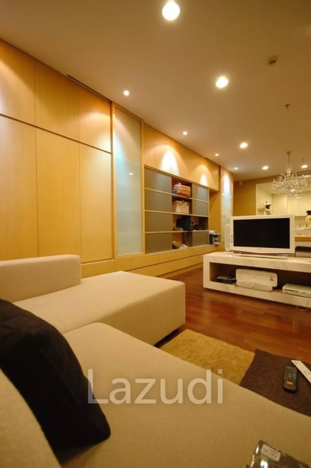 Luxurious 2-Bedroom Condo in Noble Ora Bangkok