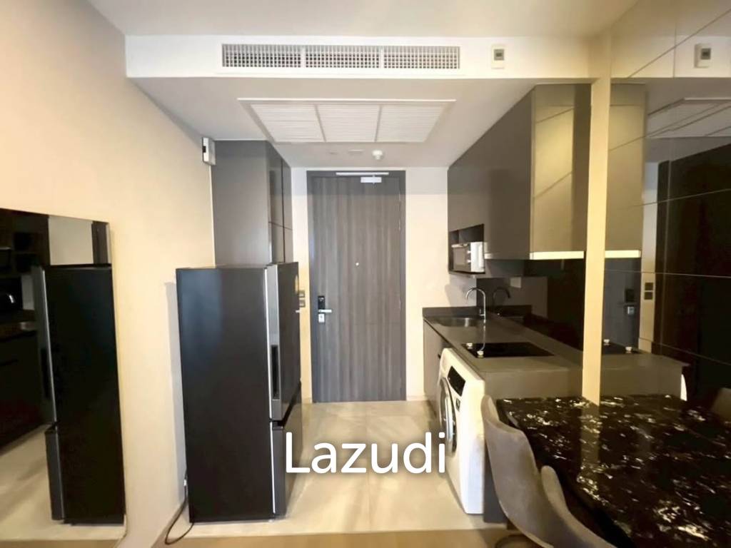 Stylish 1-Bedroom Condo in Ashton Asoke Bangkok