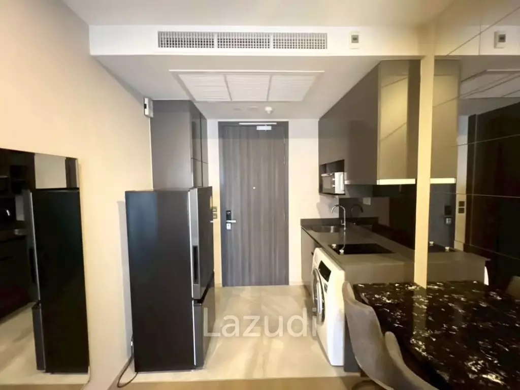 Stylish 1-Bedroom Condo in Ashton Asoke Bangkok