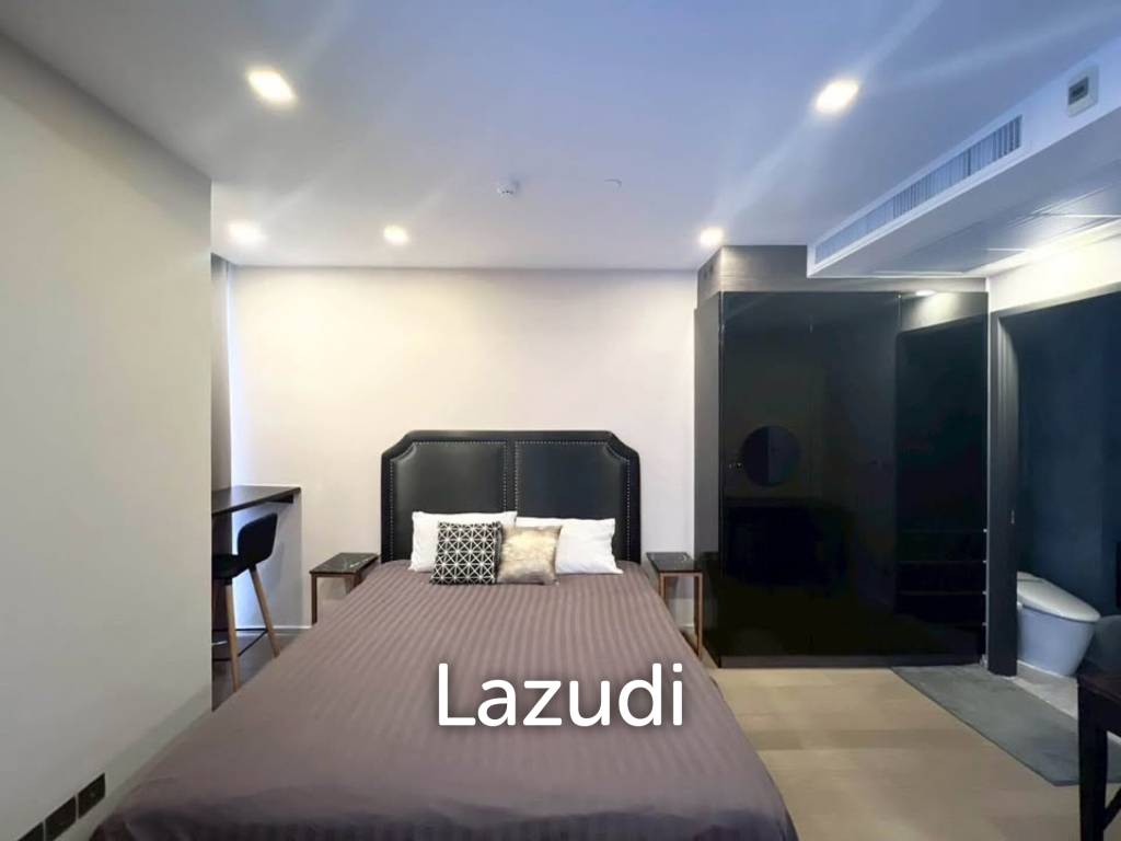 Stylish 1-Bedroom Condo in Ashton Asoke Bangkok