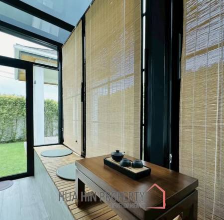 HILLSIDE HAMLET 8 : 3 bed luxury pool villa