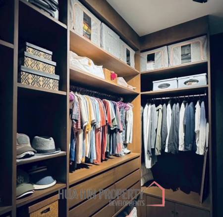 HILLSIDE HAMLET 8 : 3 bed luxury pool villa