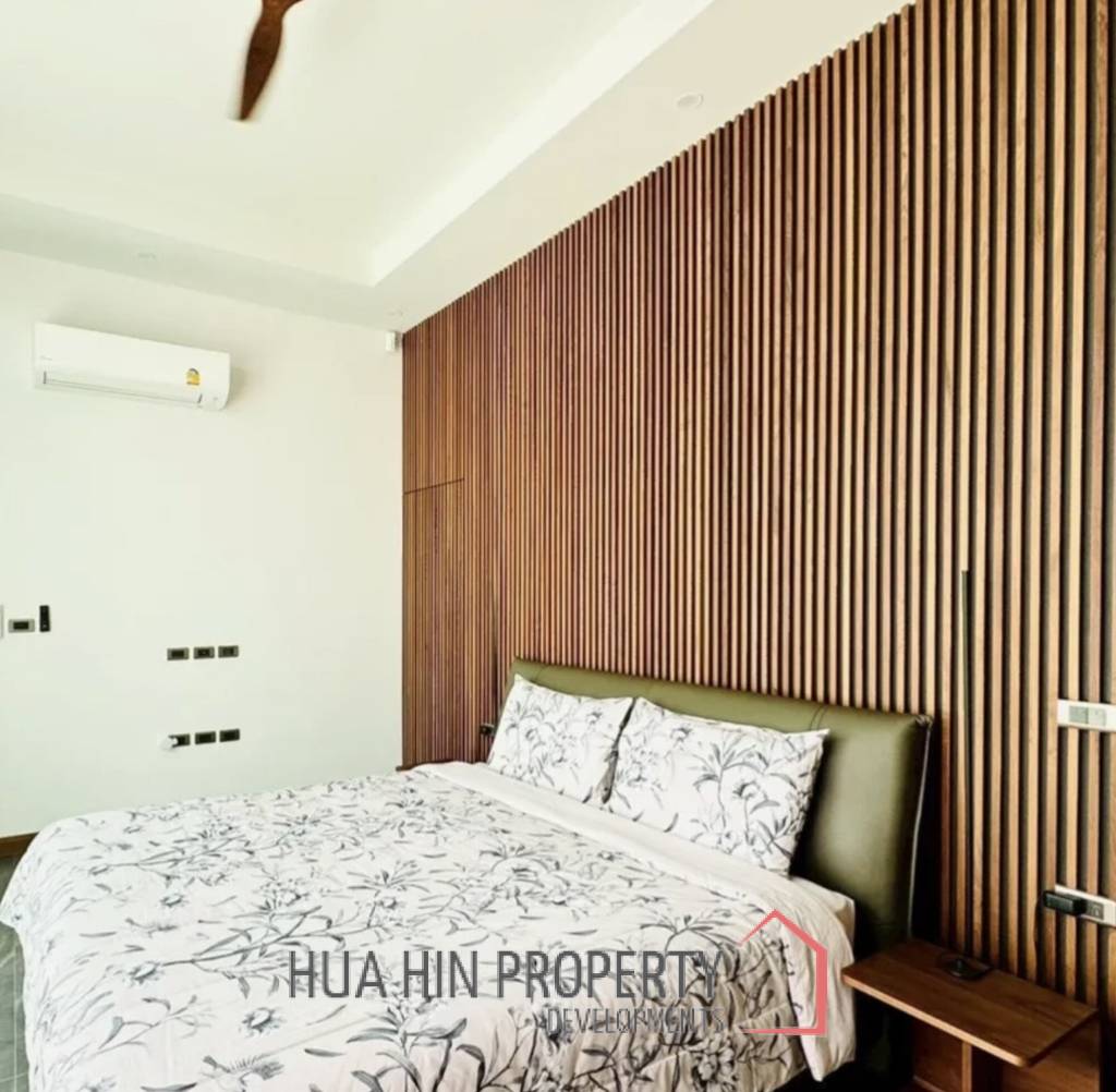 HILLSIDE HAMLET 8 : 3 bed luxury pool villa