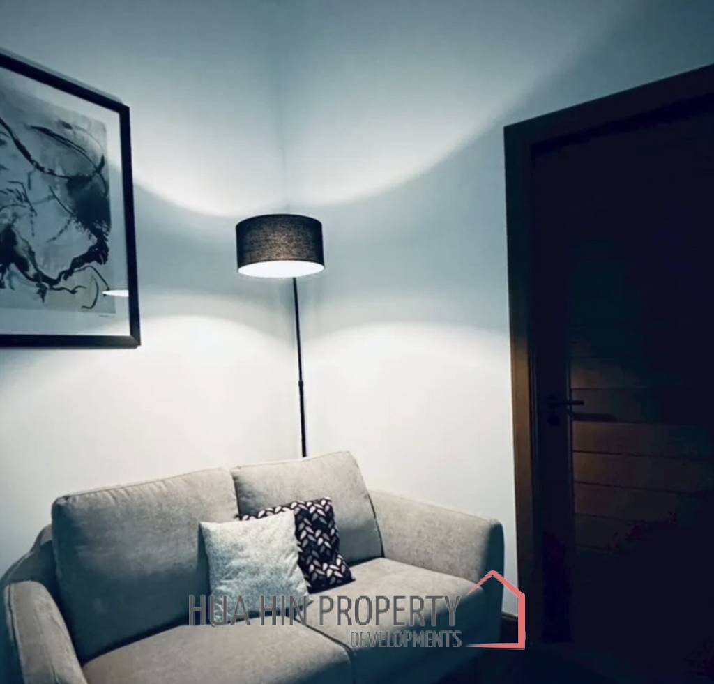 HILLSIDE HAMLET 8 : 3 bed luxury pool villa