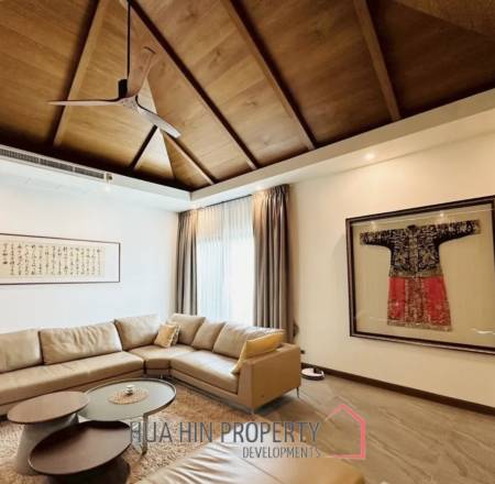 HILLSIDE HAMLET 8 : 3 bed luxury pool villa