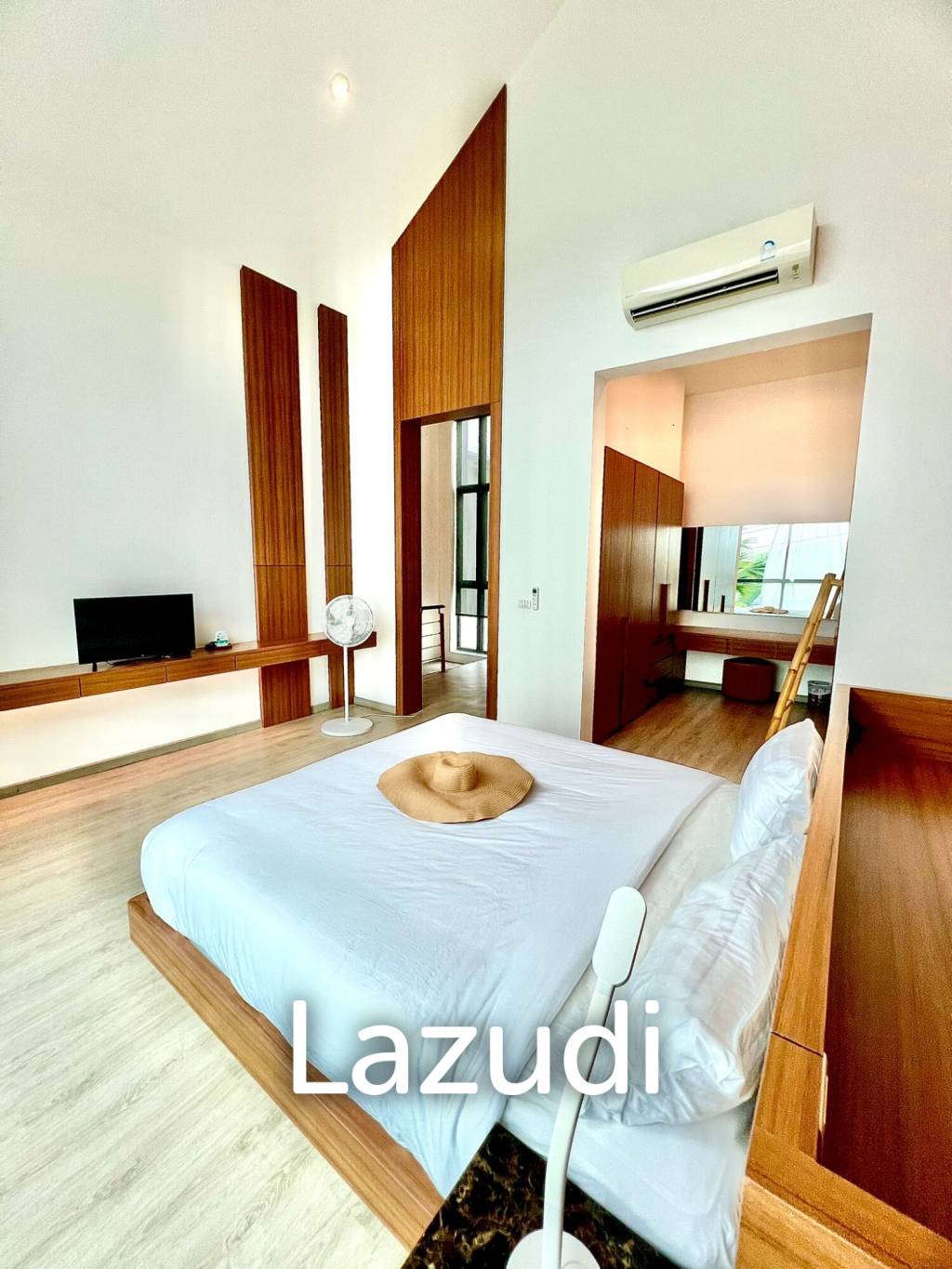 Modern 2-Storey Pool Villa for Sale in Soi Pasak, Thalang