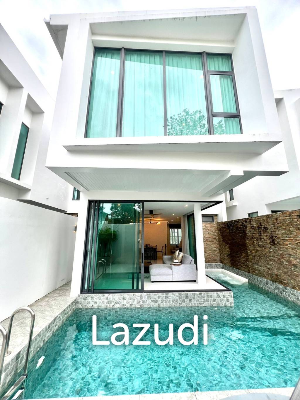 Modern 2-Storey Pool Villa for Sale in Soi Pasak, Thalang