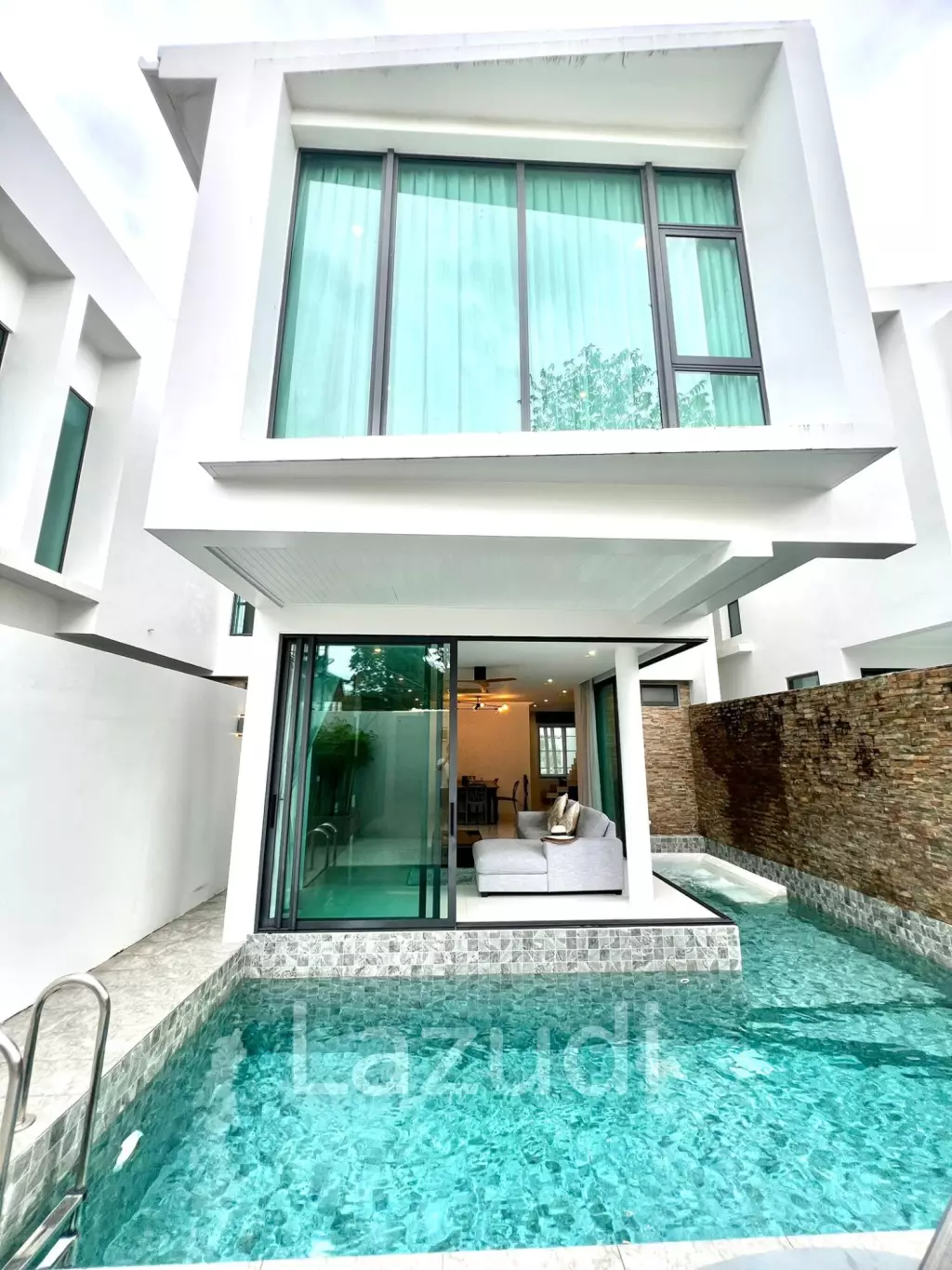 Modern 2-Storey Pool Villa for Sale in Soi Pasak, Thalang