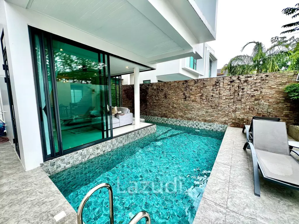 Modern 2-Storey Pool Villa for Sale in Soi Pasak, Thalang