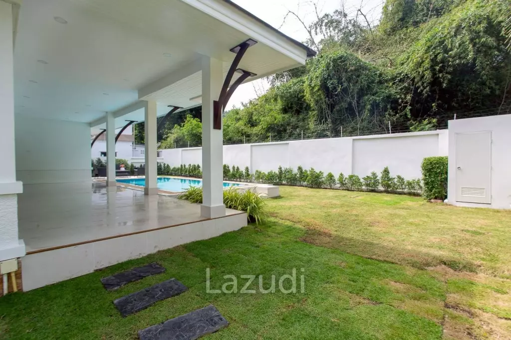 THE HEIGHT 1 : Beautifully 3 Bed Pool Villa
