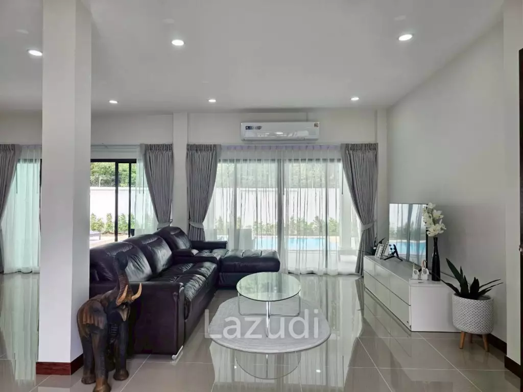 THE HEIGHT 1 : Beautifully 3 Bed Pool Villa