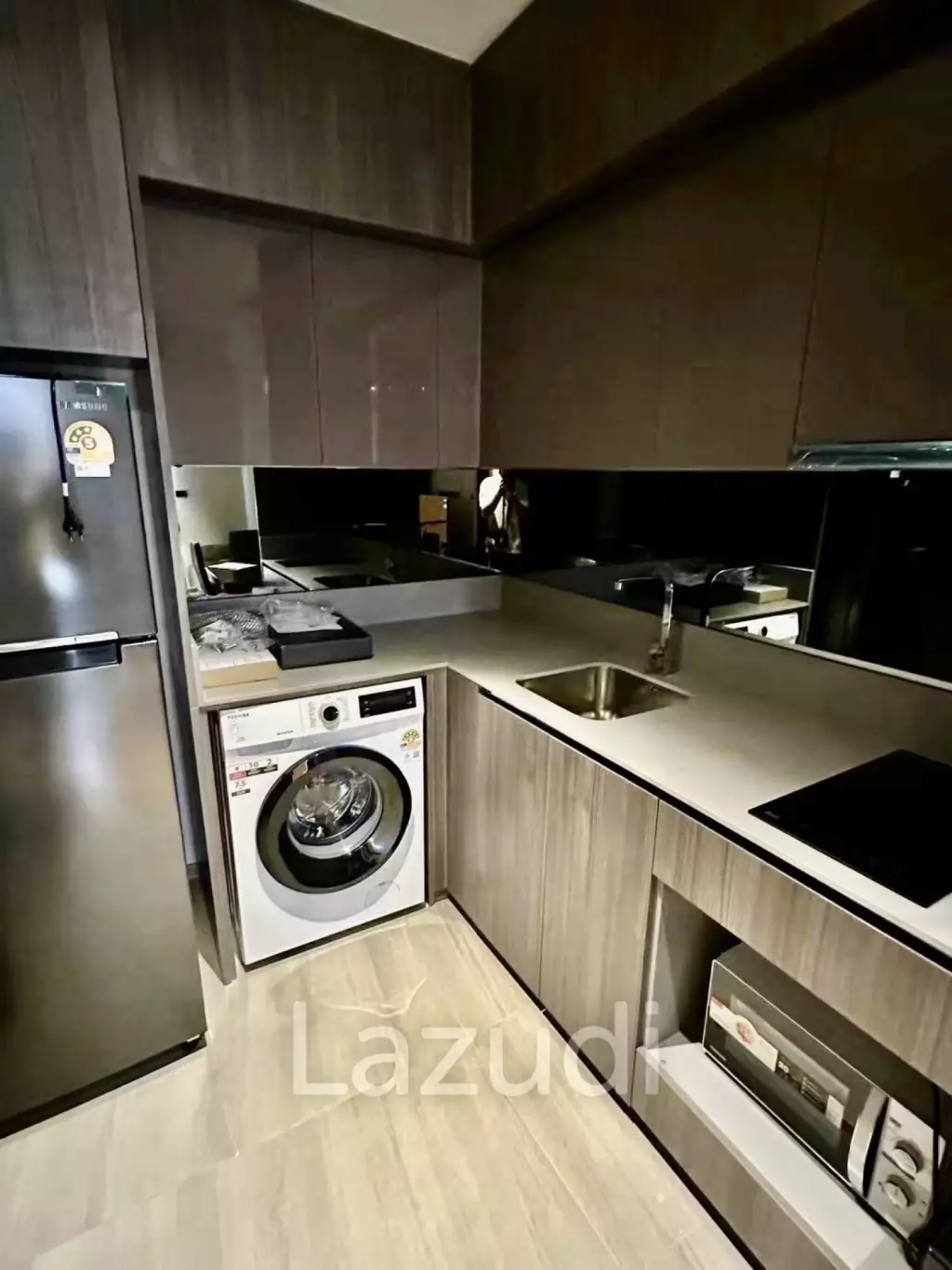 Luxury Condo in The FINE Bangkok Thonglor Ekamai