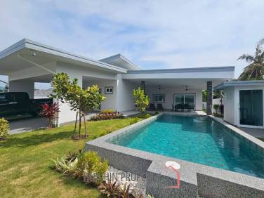 Luxury Modern 3 Bed Pool villa at Hin Lek Fai